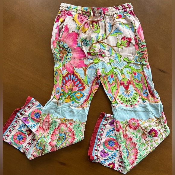 Zara Pants - Zara Floral Linen Lounge Pants beach jungle Indian vines